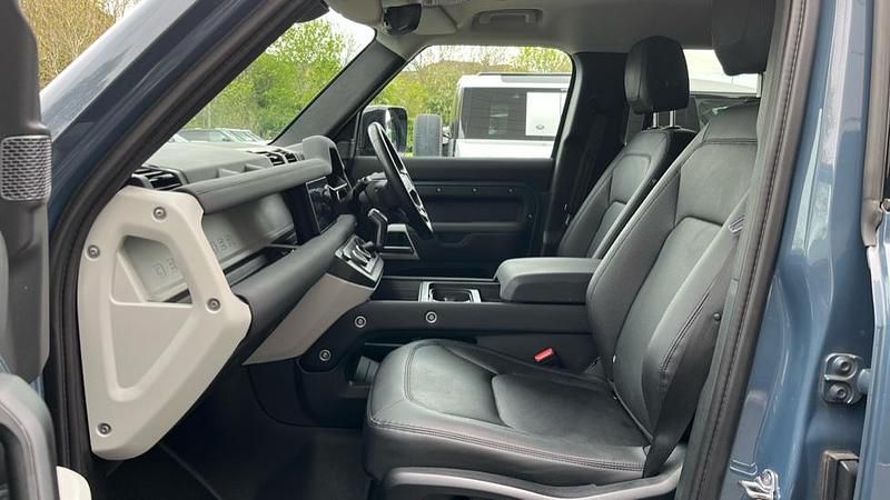 Usado Land Rover Defender SE 249 HP (183 kW) 2022 Azul SUV