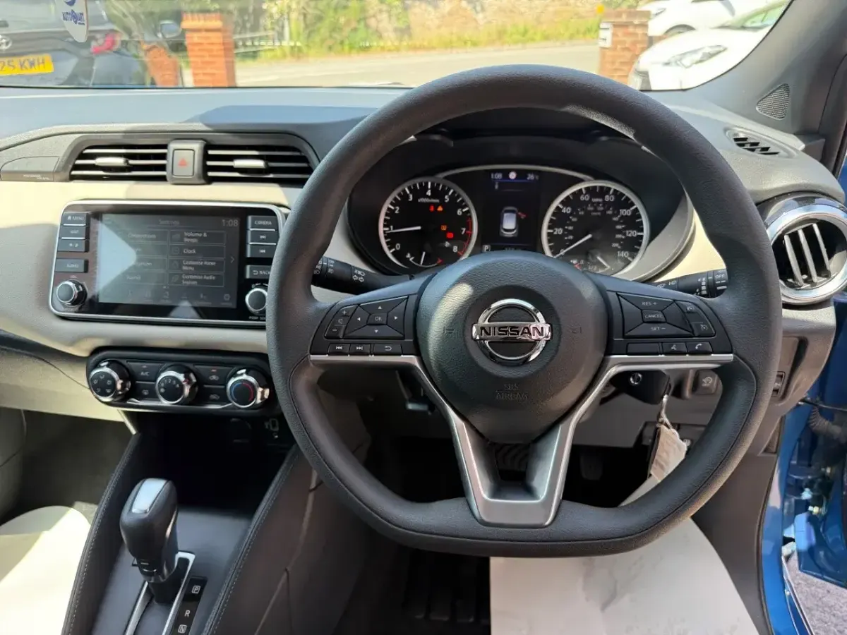 Used Nissan Micra Acenta 100 HP (73 kW) 2020 Blue Hatchback
