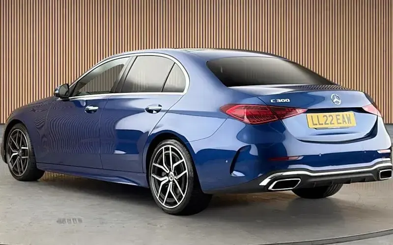 Used Mercedes C300 AMG Line Premium Plus 258 HP (189 kW) 2025 Sedan