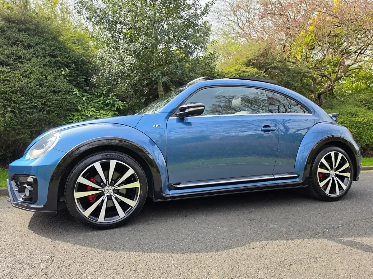 Used VW Beetle 220 HP (161 kW) 2018 Blue Hatchback