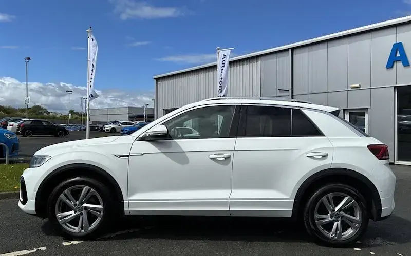 Used VW T-Roc R-line 150 HP (110 kW) 2025 SUV