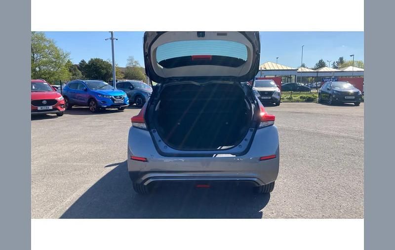 Used Nissan Leaf N-Connecta 108 kW (147 HP) 2023 Grey Hatchback