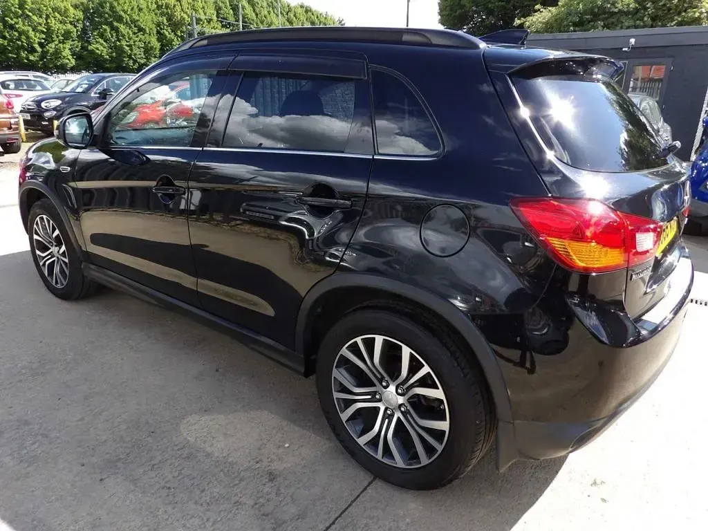 Used Mitsubishi ASX 112 HP (82 kW) 2017 Black SUV