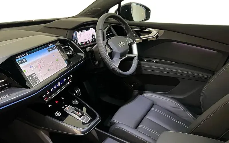 New Audi Q4 e-tron S-Line 210 kW (286 HP) 2026 SUV
