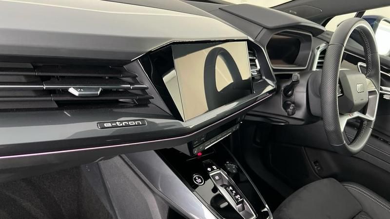 Used Audi Q4 e-tron S-Line 210 kW (286 HP) 2024 Blue SUV