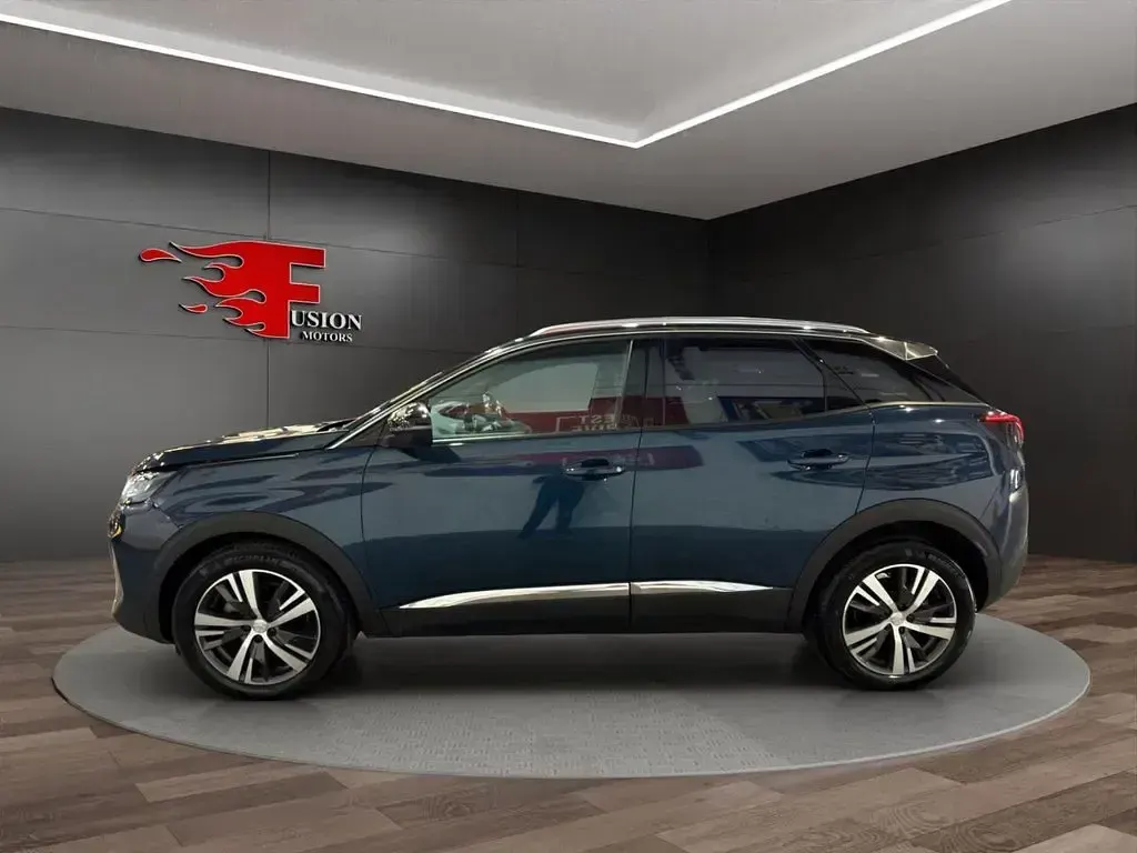 Used Peugeot 3008 Allure+ 131 HP (96 kW) 2023 Blue SUV