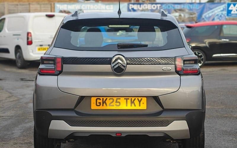 Used Citroën C3 101 HP (74 kW) 2026 Hatchback