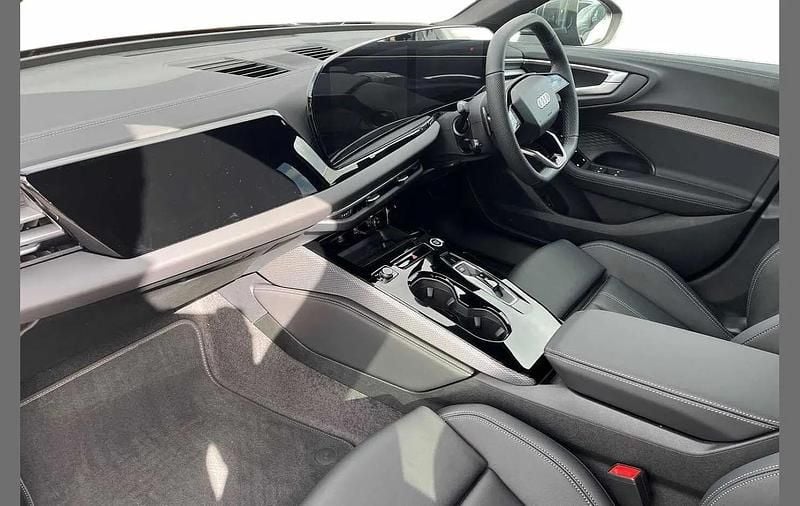 Second-hand Audi A5 S-Line 147 CP (108 kW) 2026 Gri Break