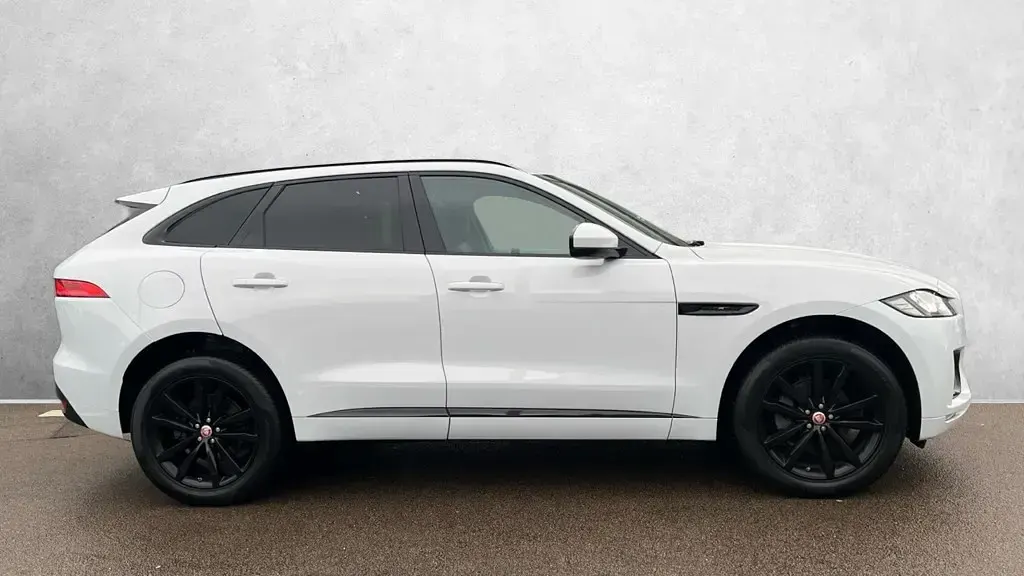 Used Jaguar F-Pace Chequered Flag 177 HP (130 kW) 2020 White SUV