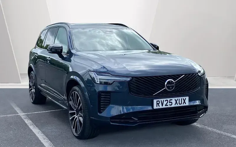 Gebraucht Volvo XC90 Ultra 250 PS (183 kW) 2025 SUV