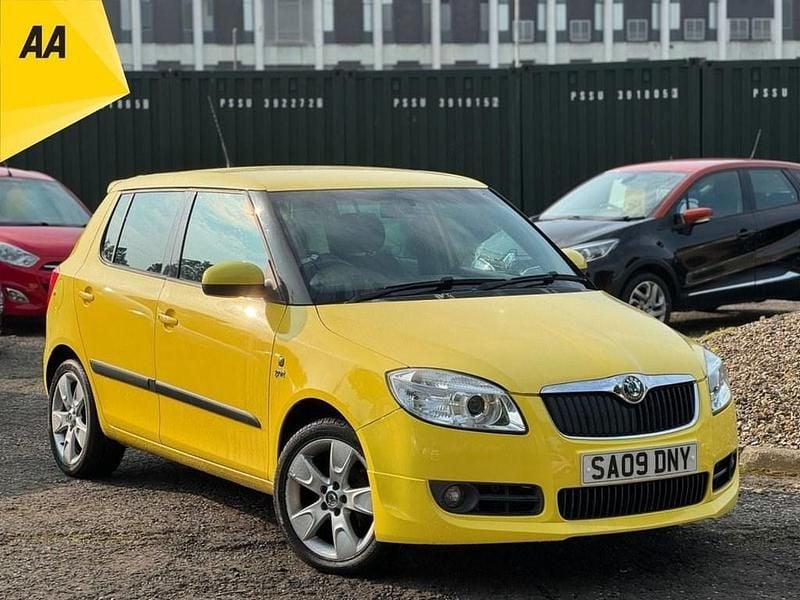 Yellow Used 2009 Skoda Fabia Sport Hatchback | £3,995 - Image 1/4
