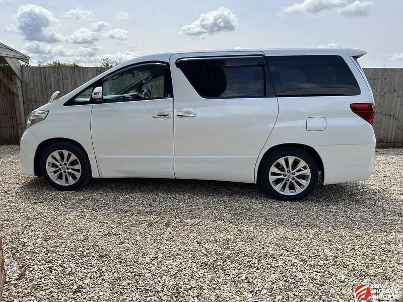 Used Toyota Alphard 2009 White MPV