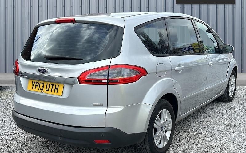 Used Ford S-MAX Zetec 116 HP (85 kW) 2013 Silver MPV