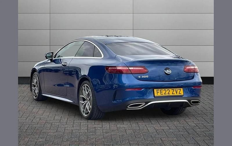 Used Mercedes E300 AMG Line Premium 254 HP (186 kW) 2022 Blue Coupe