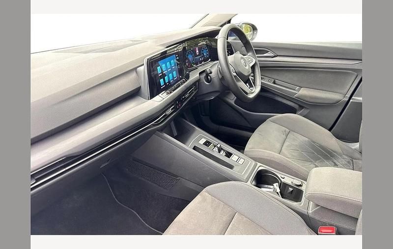 Used VW Golf VIII Style 130 HP (95 kW) 2022 Blue Hatchback