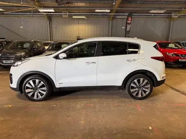 Used Kia Sportage 134 HP (98 kW) 2016 White SUV