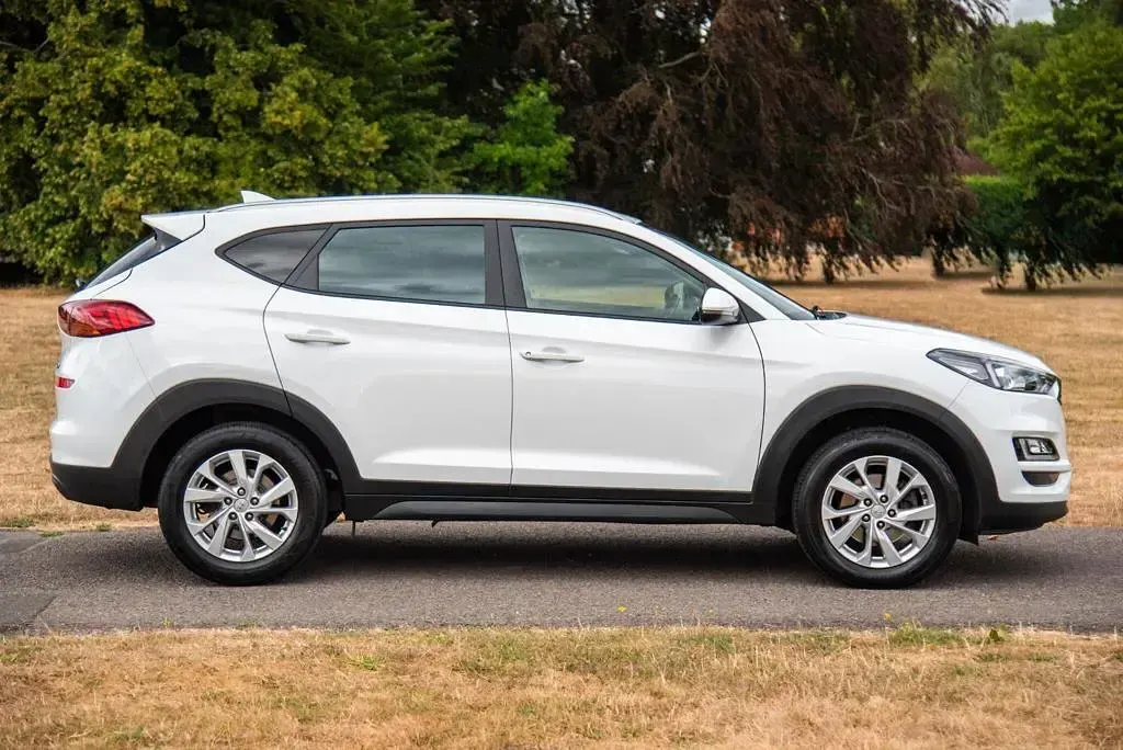 Used Hyundai Tucson SE 2020 White SUV
