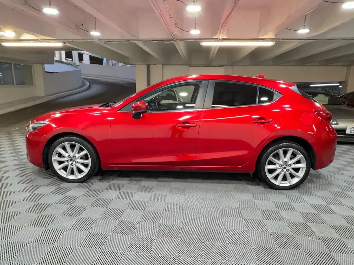 Used Mazda 3 Inclusive 2018 Red Hatchback