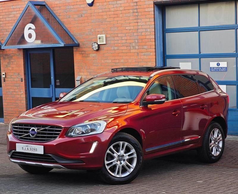 Used Volvo XC60 SE Lux 2014 Red SUV