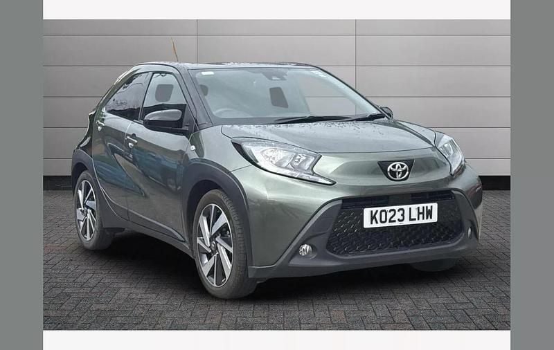 Green Used 2023 Toyota Aygo Hatchback | £12,950 (Fair price) - Image 1/3