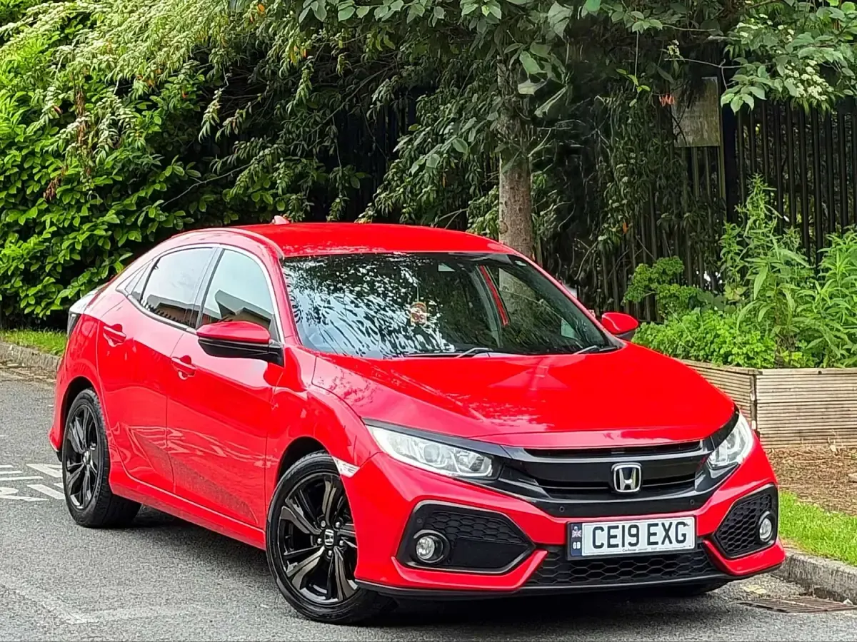 Used Honda Civic SR 120 HP (88 kW) 2019 Red Hatchback