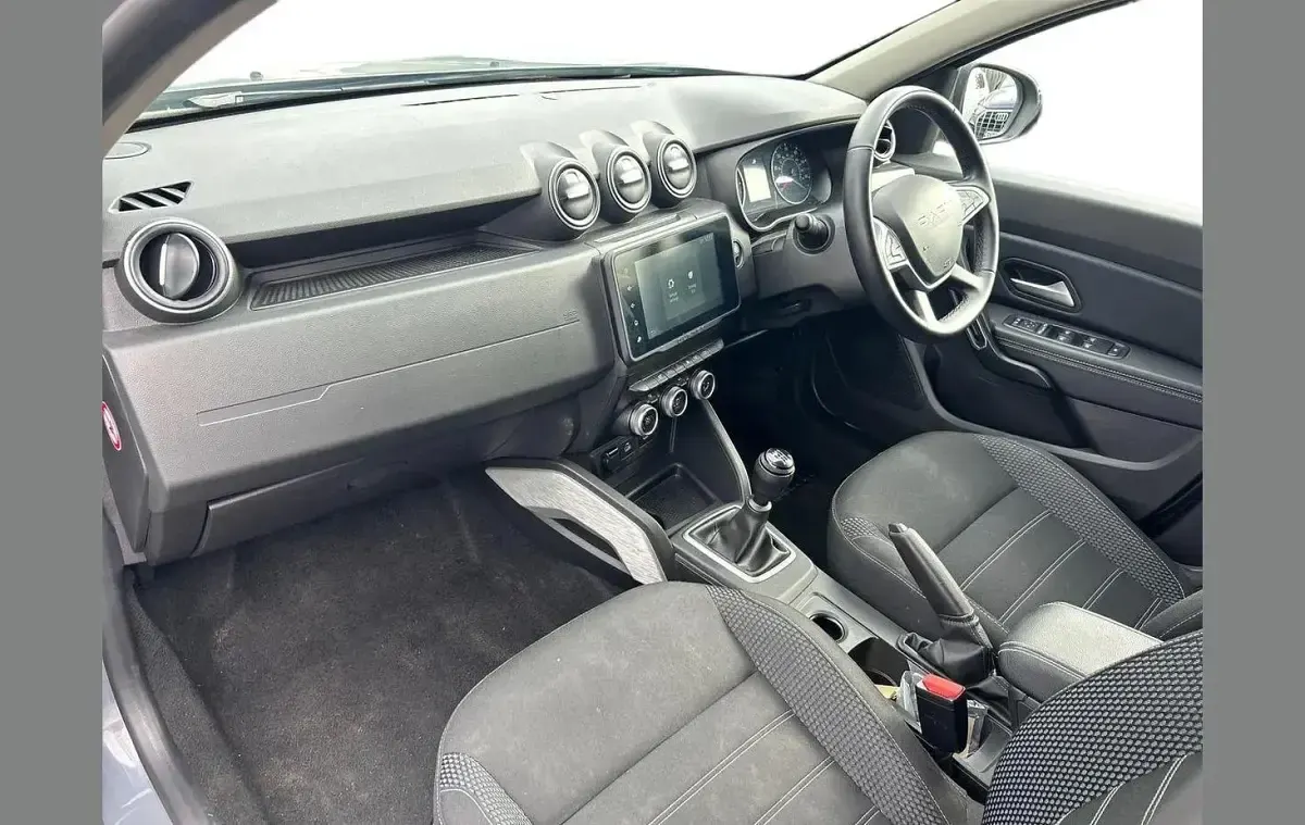 Used Dacia Duster Journey 90 HP (66 kW) 2024 Grey SUV