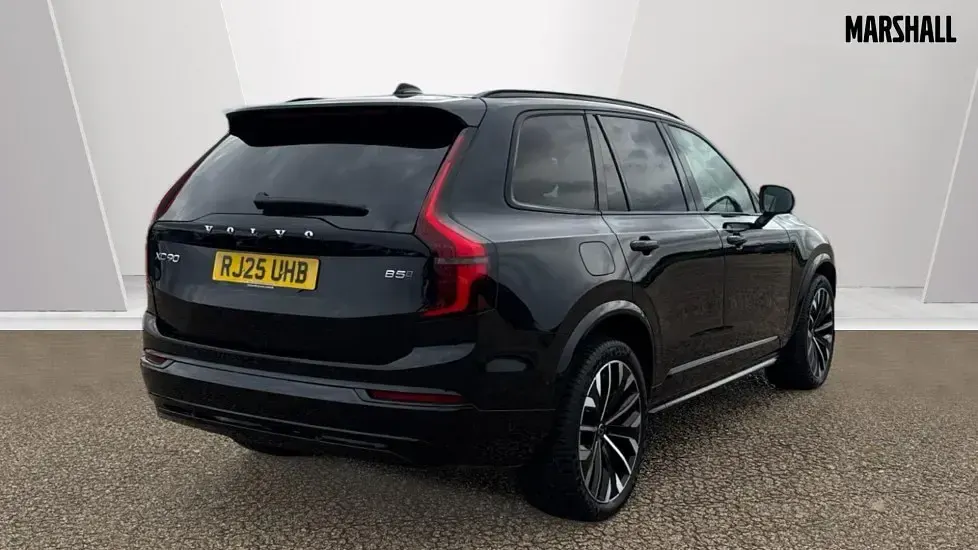 Used Volvo XC90 Ultra 250 HP (183 kW) 2025 Onyx black SUV