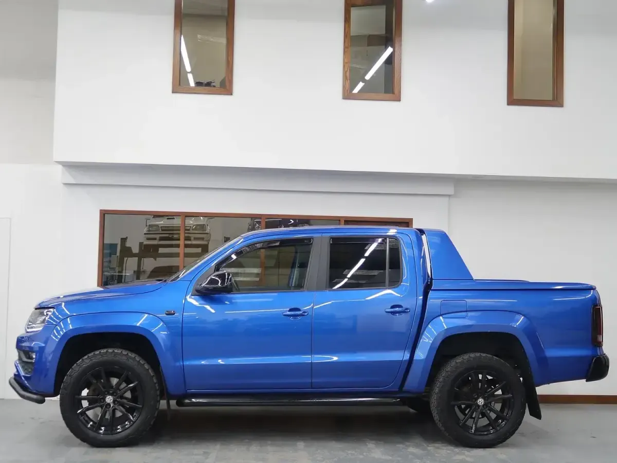 Used VW Amarok Highline 254 HP (186 kW) 2019 Blue Pickup