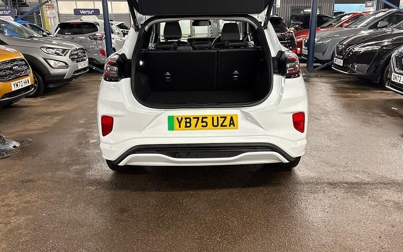 New Ford Puma Premium 167 HP (122 kW) 2025 SUV