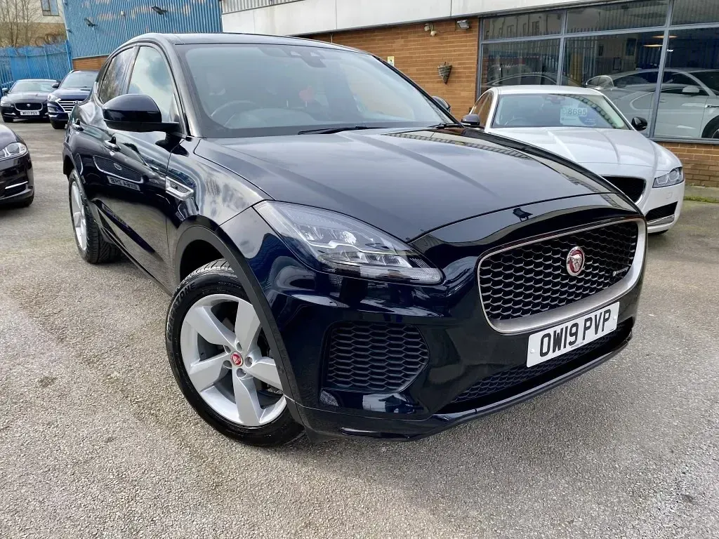 Używany Jaguar E-Pace R-Dynamic 150 KM (110 kW) 2019 Czarny SUV