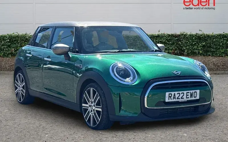 Used Mini Cooper Exclusive 136 HP (100 kW) 2022 Hatchback