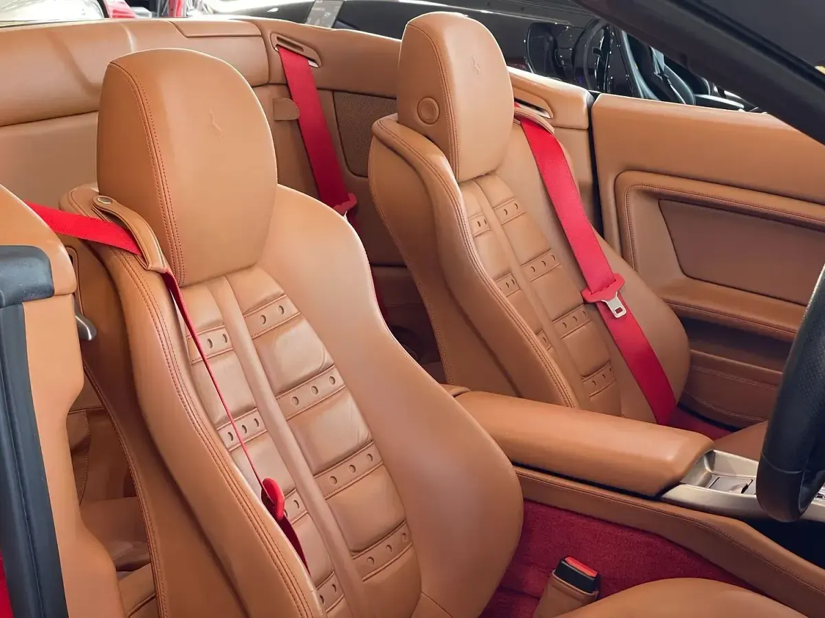 Used Ferrari California 490 HP (360 kW) 2012 Red Cabriolet