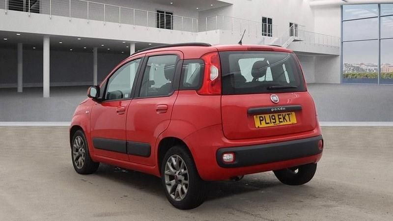Used Fiat Panda Lounge 69 HP (50 kW) 2019 Red Hatchback