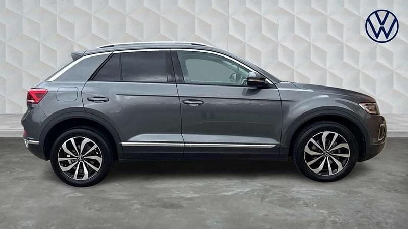 Used VW T-Roc Style 113 HP (83 kW) 2024 Grey SUV