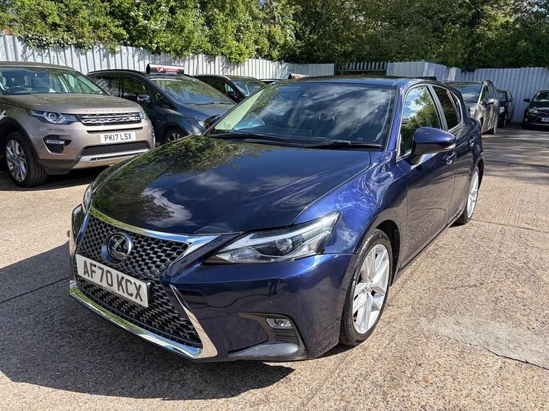 Usado Lexus CT200h 2020 Azul Utilitario