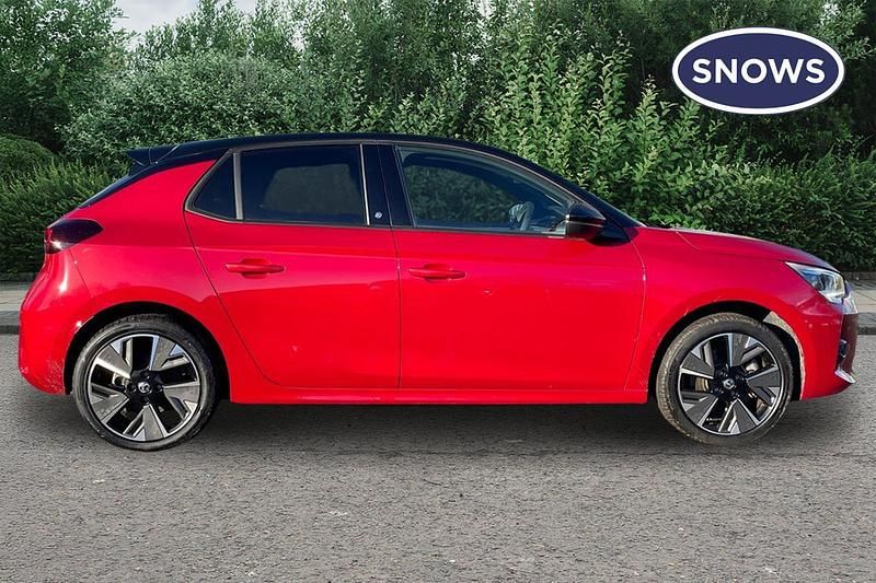 Used Vauxhall Corsa-e 100 kW (136 HP) 2024 Hot red Hatchback