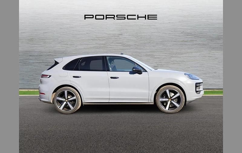 Used Porsche Cayenne S 468 HP (344 kW) 2023 Grey SUV