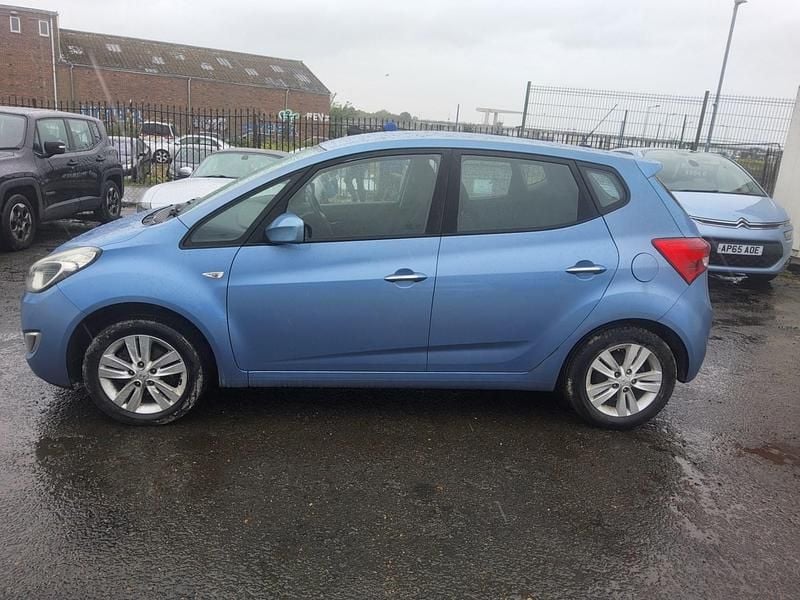 Used Hyundai ix20 Active 90 HP (66 kW) 2014 Blue Hatchback
