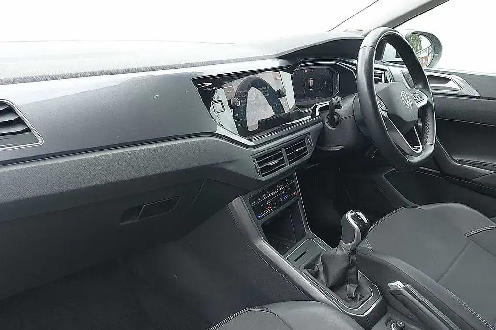 Used VW Taigo Style 110 HP (80 kW) 2022 White SUV