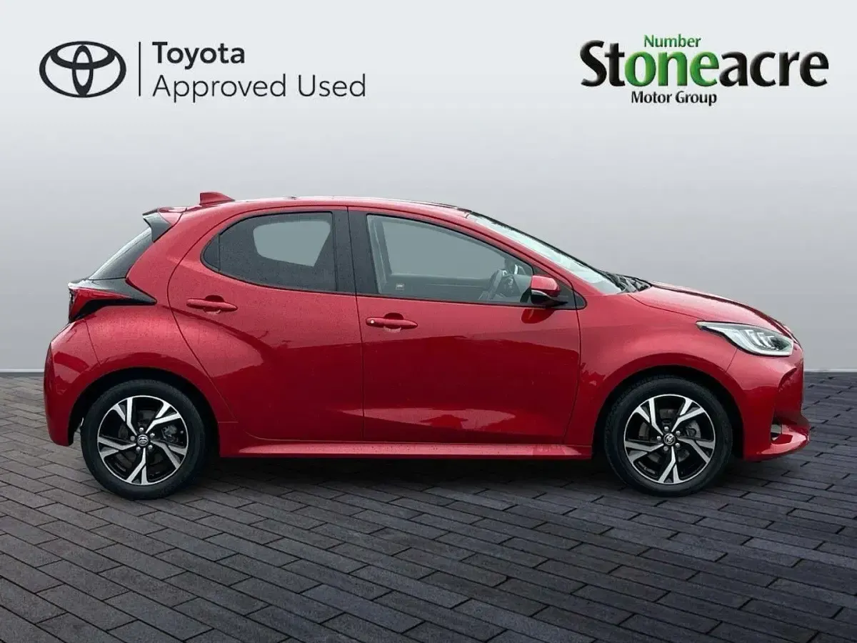 Used Toyota Yaris Design 116 HP (85 kW) 2024 Red Hatchback