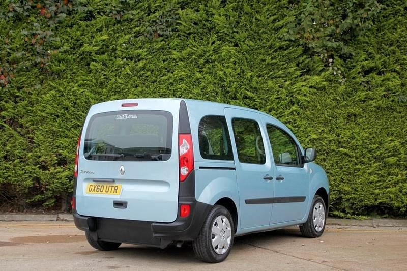 Used Renault Kangoo Extreme 106 HP (77 kW) 2010 Blue MPV