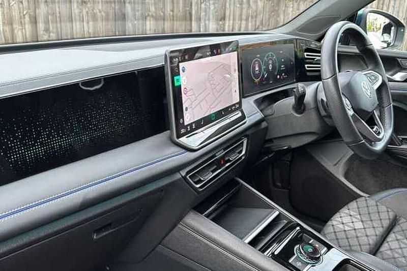 Used VW Tiguan R-line 150 HP (110 kW) 2025 Blue SUV