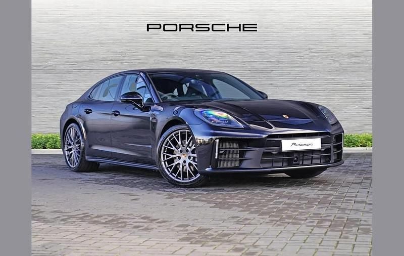 Used Porsche Panamera 349 HP (256 kW) 2025 Black Sedan