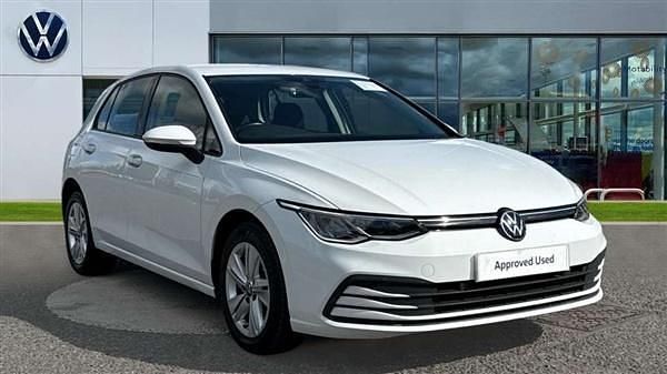 Pure white Used 2022 VW Golf VIII Life Hatchback | £15,748 (Fair price) - Image 1/4