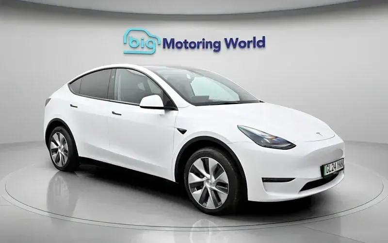 Used Tesla Model Y Long Range AWD 378 kW (514 HP) 2024 White SUV
