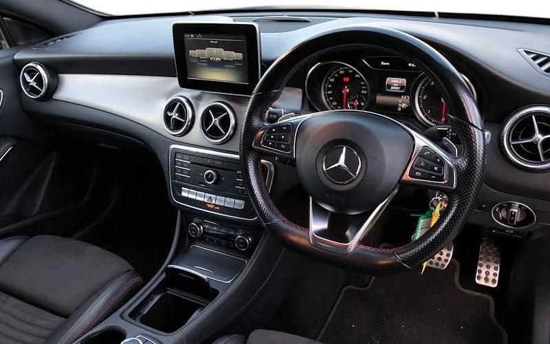 Used Mercedes CLA220 Shooting Brake AMG line 177 HP (130 kW) 2017 Estate