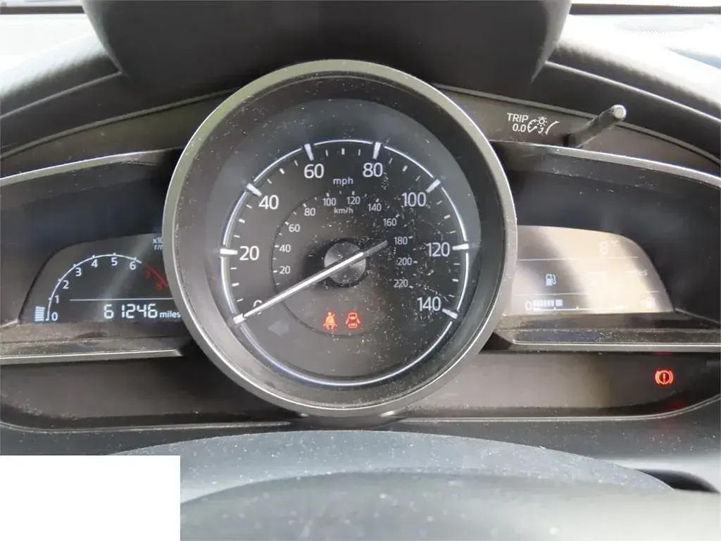 Usado Mazda 2 90 HP (66 kW) 2018 Cinzento Citadino