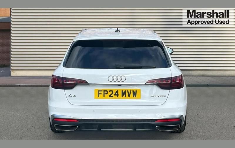 Used Audi A4 S-Line 204 HP (150 kW) 2024 White Estate