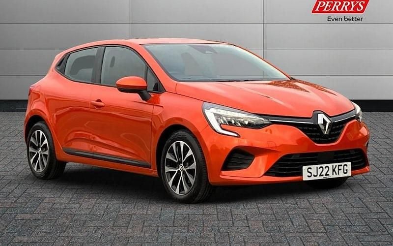 Used 2021 Renault Clio V Iconic Hatchback | £12,999 (Fair price) - Image 1/4