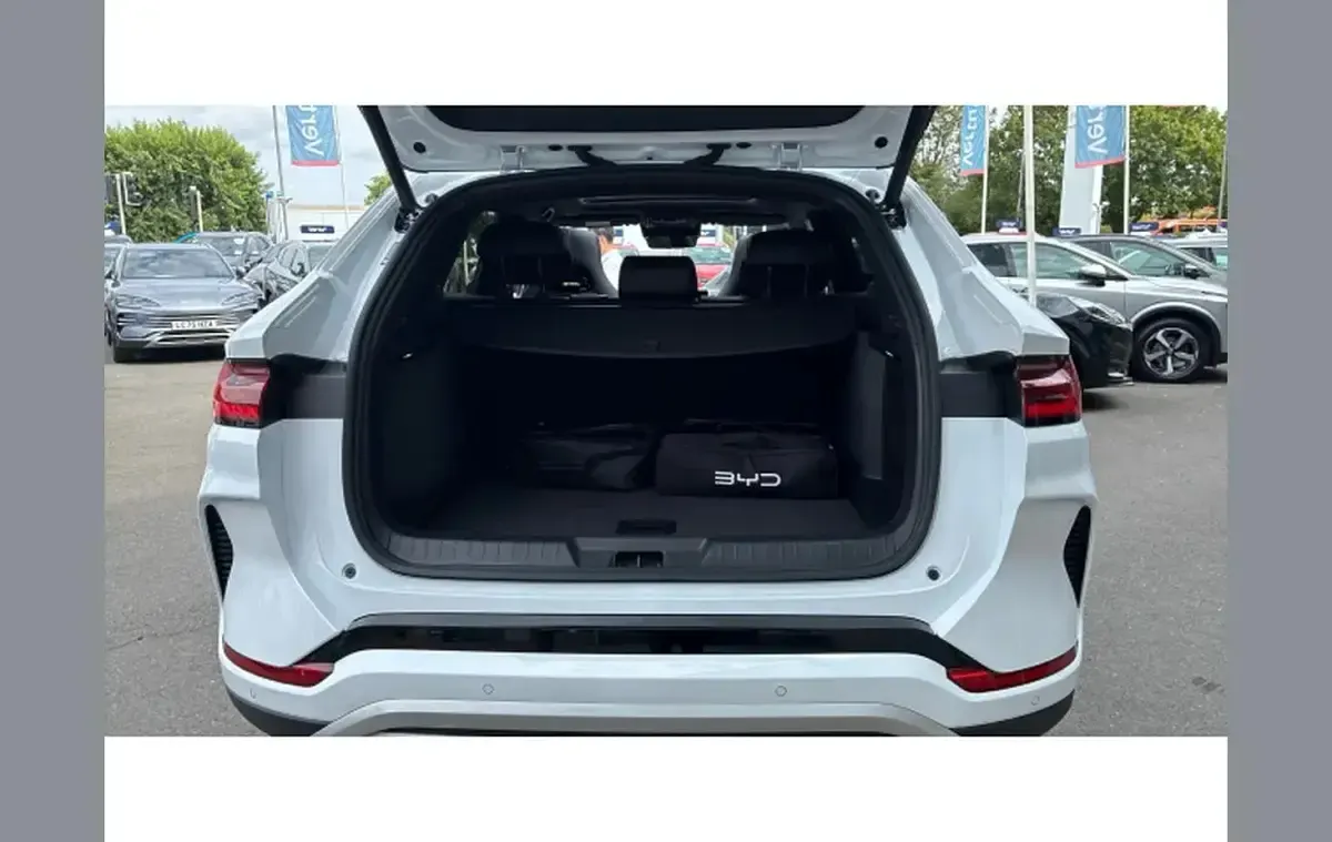 Used BYD Seal U Comfort 218 HP (160 kW) 2025 White SUV